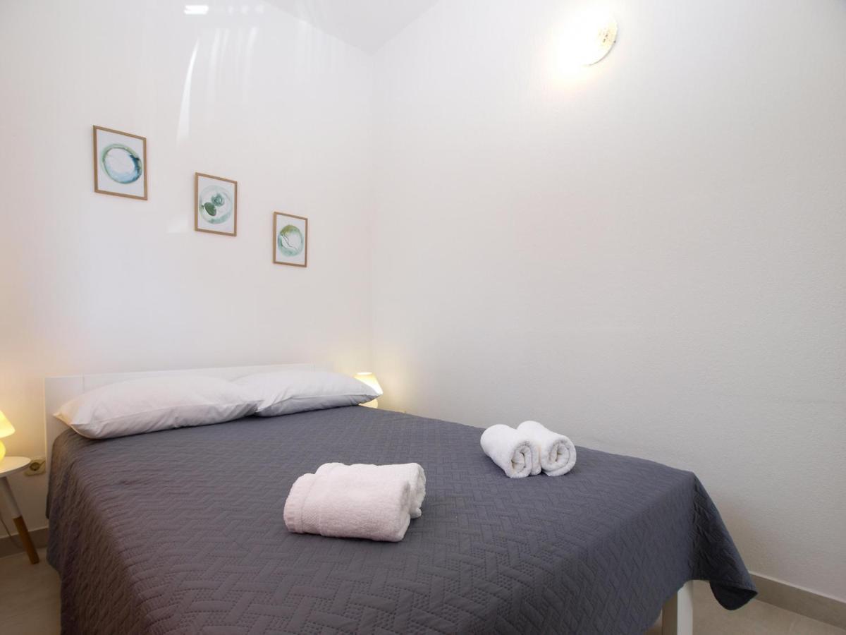 Apartemnts Guido 762 Apartment Pjescana Uvala Exterior photo