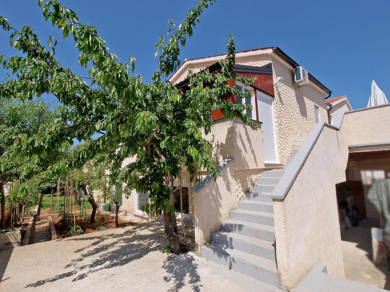 Apartemnts Guido 762 Apartment Pjescana Uvala Exterior photo