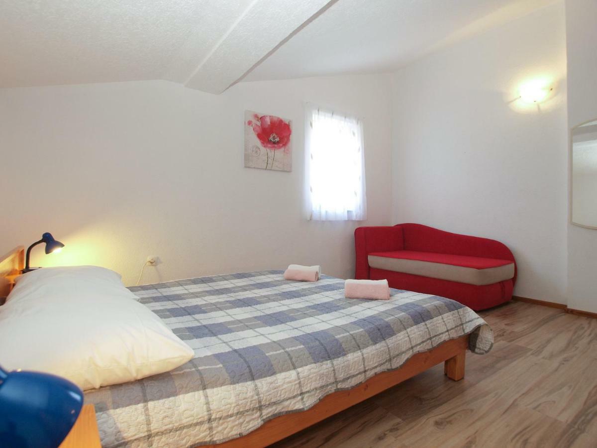 Apartemnts Guido 762 Apartment Pjescana Uvala Exterior photo