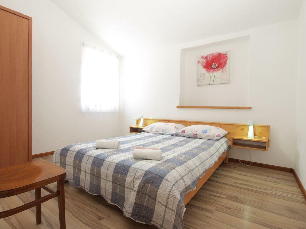 Apartemnts Guido 762 Apartment Pjescana Uvala Exterior photo