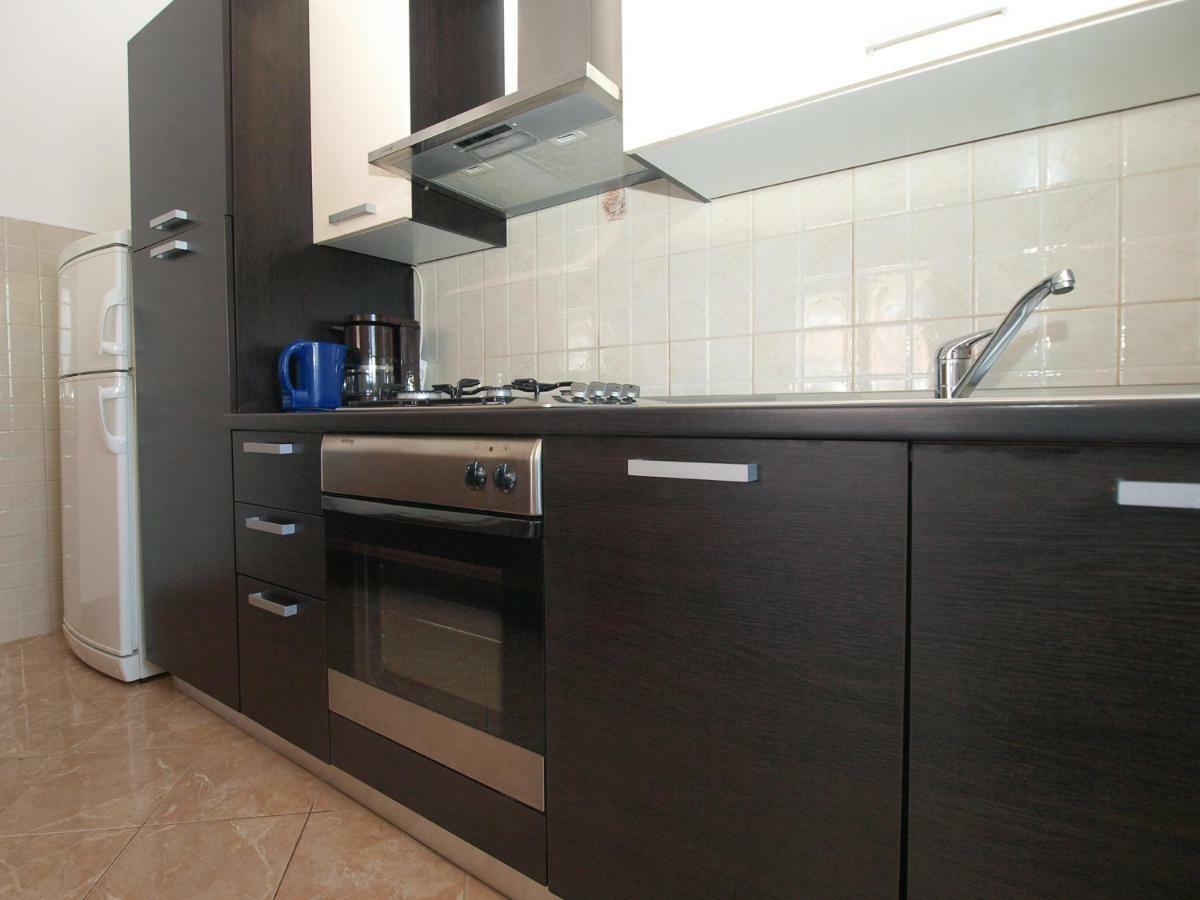 Apartemnts Guido 762 Apartment Pjescana Uvala Exterior photo